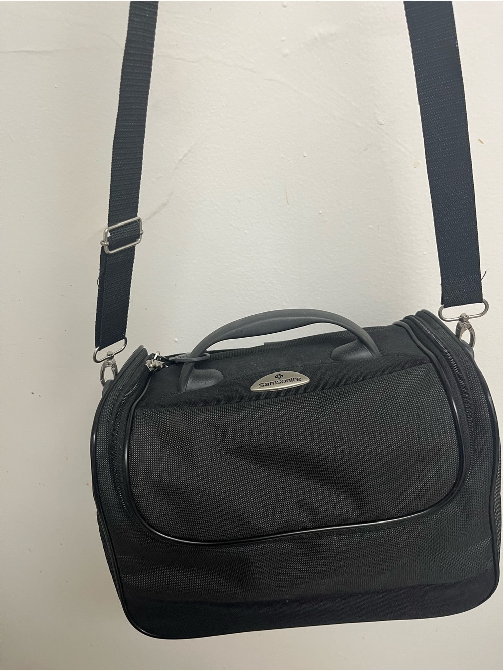 Samsonite Blac Bag with Shoulder Strap